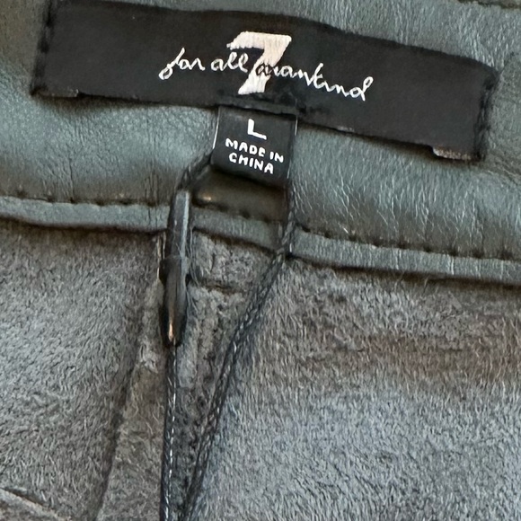 7 For All Mankind Faux Leather Pants NWT - Picture 8 of 14